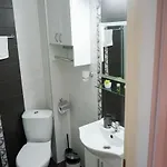 아파트 Comfortable 2br Urban Getaway In Center By Flat Mаnager