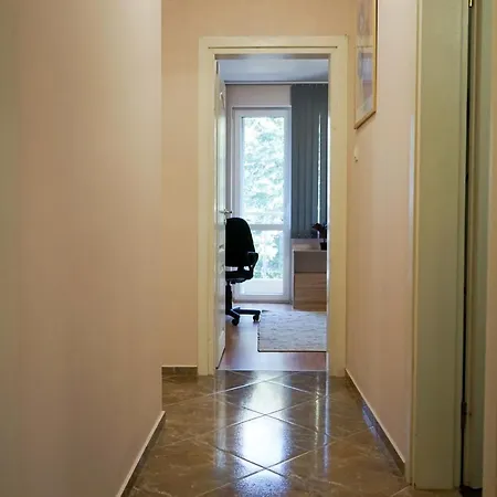 아파트 Comfortable 2br Urban Getaway In Center By Flat Mаnager