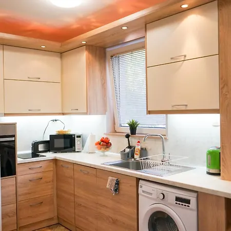 아파트 Comfortable 2br Urban Getaway In Center By Flat Mаnager